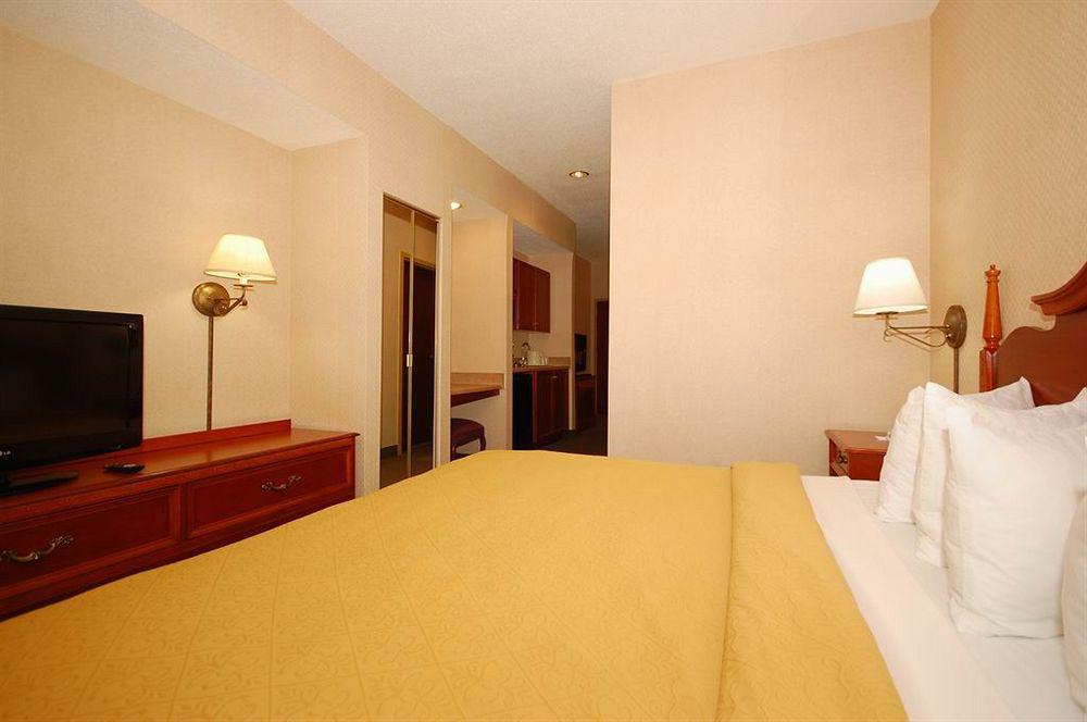 Quality Suites Pineville - Charlotte Exteriér fotografie